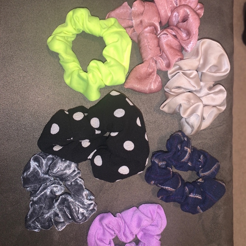 hair ties/scrunchies